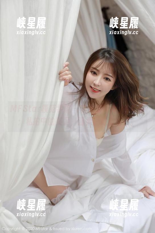 MFStar模范学院 - 李颖煊baby的作品：私拍中的美足，温柔里藏着锋芒。