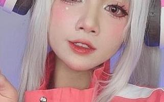 原图里的PoppaChan,粉色就能把人迷得神魂颠倒?