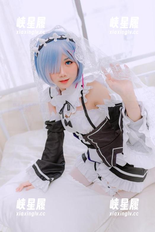 “妹妹”图集里的PoppaChan：当一切都调皮了起来