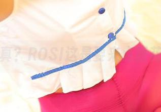 户外写真?ROSI这是要来点新花样吗?