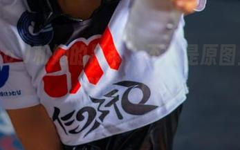 Umeko J和她的吊带,不愧是原图里的‘引诱’!