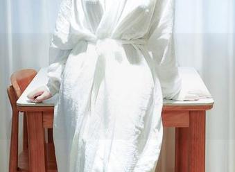 Xiuren秀人网 - 最新真实呈现:Angela小热巴的校服写真,太喜欢这个时代的氛围了!