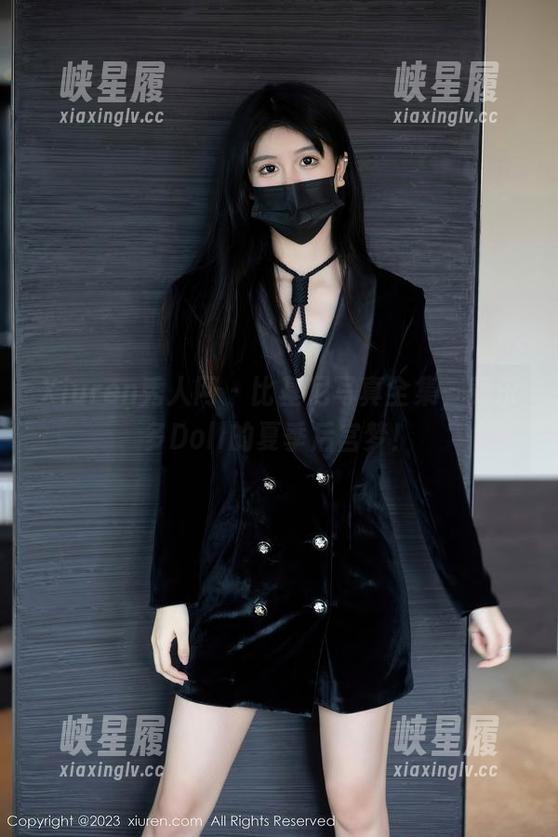 Xiuren秀人网 - 比基尼写真全集，养乐多Doll的夏季后宫梦！