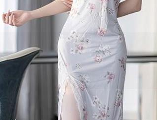 Xiuren秀人网 - 观看卓芷伊EricA的黑丝,谁能拒绝这种诱惑?