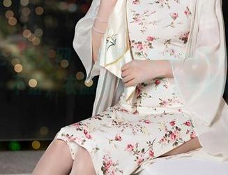 Xiuren秀人网 - 下载徐安冉miki职业装合集,不怕,衣服会支持你上半层的慵懒!