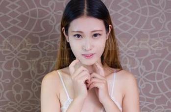 YouWu尤物馆 - Cris_卓娅祺的最新图包:双马尾,双倍的可爱事件发生中!