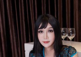 YouWu尤物馆 - 好吧,承认了,FoxYini孟狐狸夏日图集偷偷变成了我的宝藏!