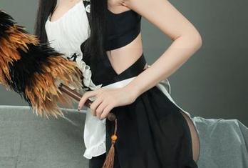 丽柜 - 向小戈致敬,免费比基尼写真中,她的勇气和向往你看见了吗?