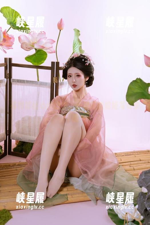 福利献给心仪的你，云溪溪的蛇姬写真来啦