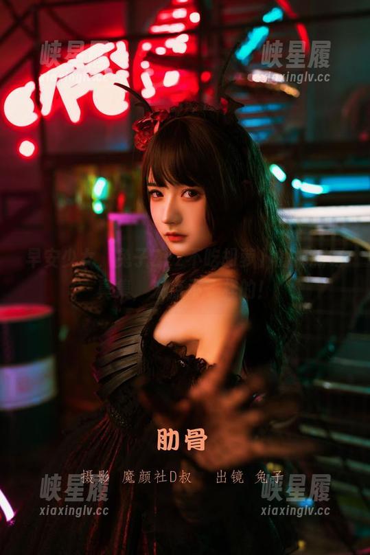 早安少女，兔子Zzz不吃胡萝卜的最新写真集，来点不一样的！