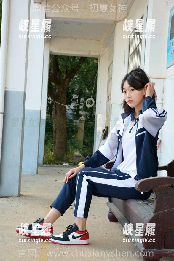 初夏女神 - 柒柒带你乘坐全套写真快车，古往今来随便一站！