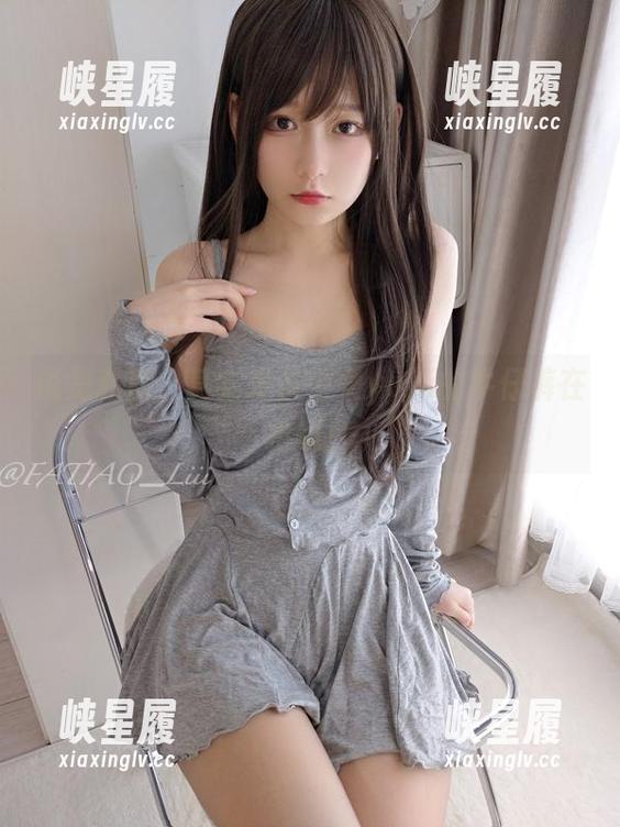 说是私房，其实发条少女yoki的牛仔裤在抢镜！