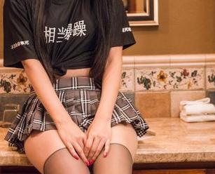 头条女神 – 关注张蓝欣的体操服美图，一次性收获到的资源可不止是一张。