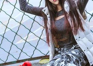 头条女神 - 学妹李丽莎：在线高清，看她最终是不是学霸！