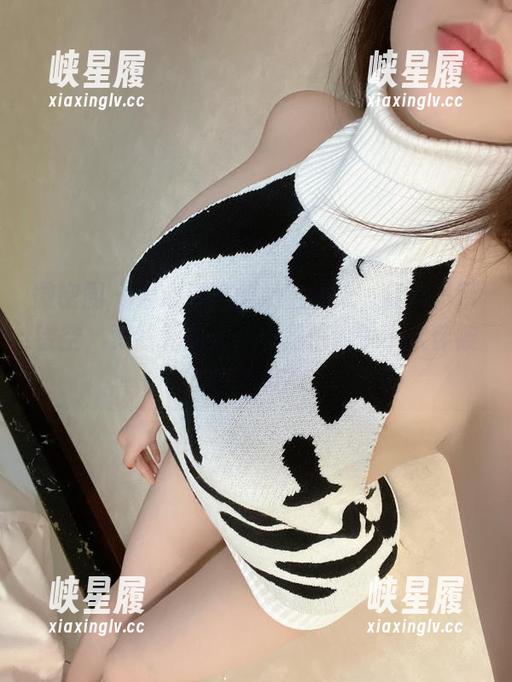 微密圈 - 爱心满满的奶宝妹纸，红色吊带镂空，竟然无圣光，也是怕竞争小伙伴被秒杀吗？