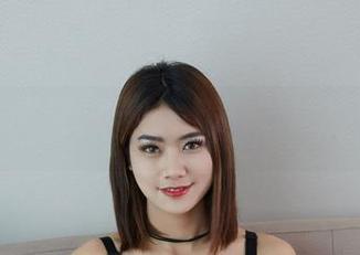 尤物馆 - 一份小尤奈的高清天使图包，居然让我产生了一个奇怪的联想，能不能飞起来啊？