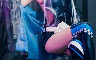 希希_啾的美脚合集:你会忙着回头,但我只在意头顶的星星
