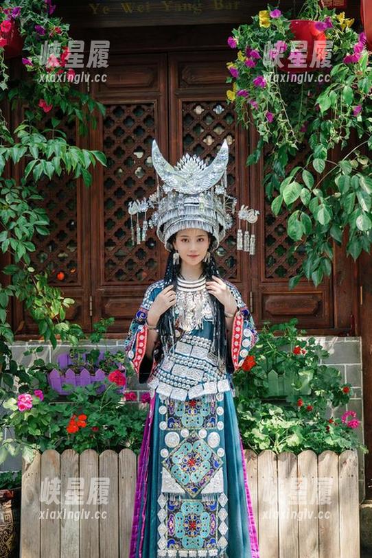 高清照片记录的年年Nnian，圣诞2023就像风风火火的一场假日聚会