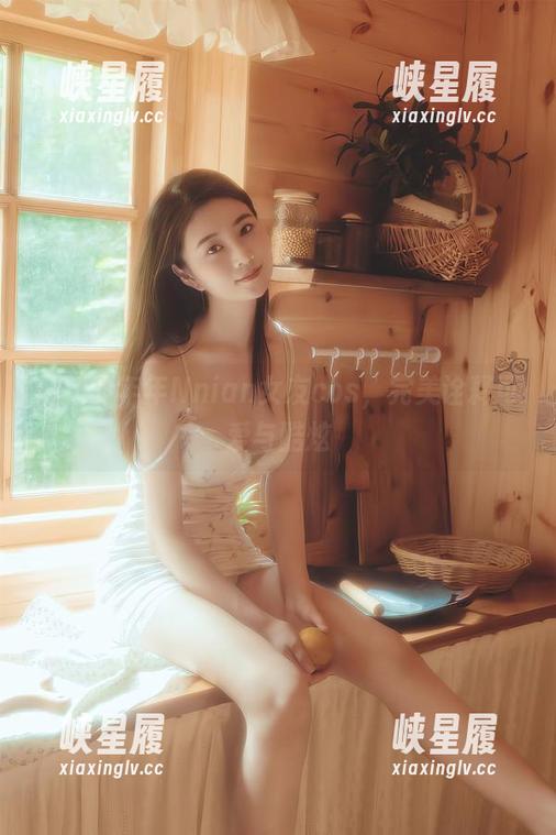 最新的年年Nnian女友cos，完美诠释可爱与酷炫