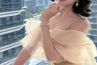 微密圈 - 和男友无关:徐莉芝Booty用高清写真展示了另一个棱角!