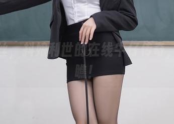 裤里丝,抖娘利世的在线牛仔传奇,来瞧瞧!