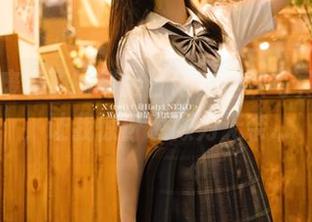 是一只废喵了的制服日记,这次写真集更新,让我惊讶也颇为无奈…