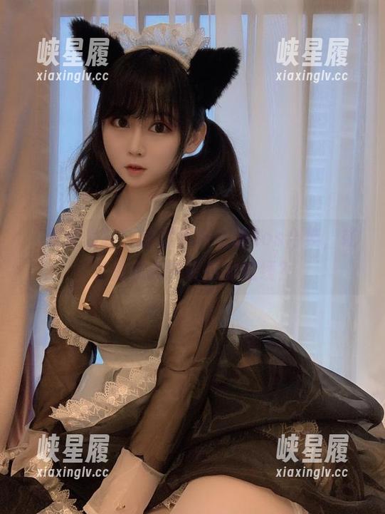 “是依酱吖”的黑色内衣版cos合集，或许是我心中最后的底线？