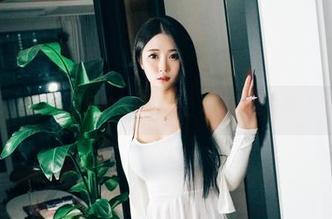 普美(bomi)教室里的写真作品，难道也是一种静态学习？