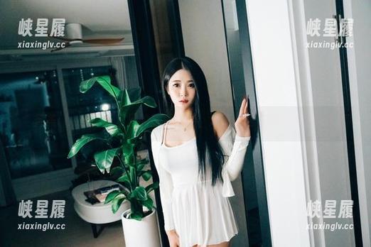 普美(bomi)教室里的写真作品，难道也是一种静态学习？