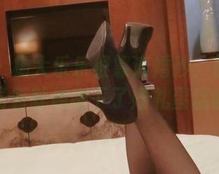 微密圈 – 杨大乐乐很靠谱婚纱：原图里的我，看着就像刚下了婚礼蛋糕的孩子