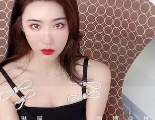 微密圈 - 就是牛仔裤,不要说我小气,快来看林子琳喵的全套下载!