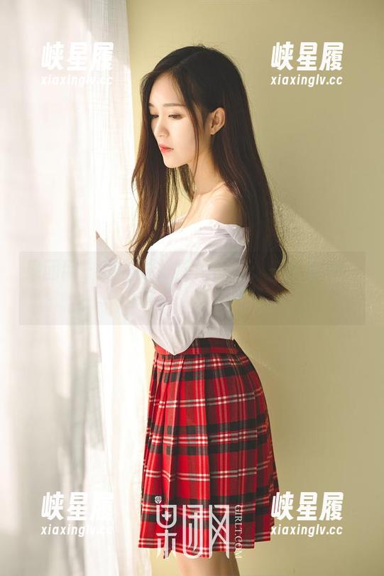 果团网-萌神妹妹 果团网 - 萌神妹妹厨娘图册:一边做菜一边撩人,真会玩!