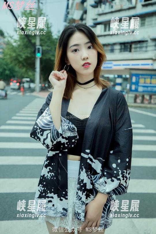 梦丝女神 - 工业区的玥玥，旗袍下的美图让人狂艾特，绝对值得分享！