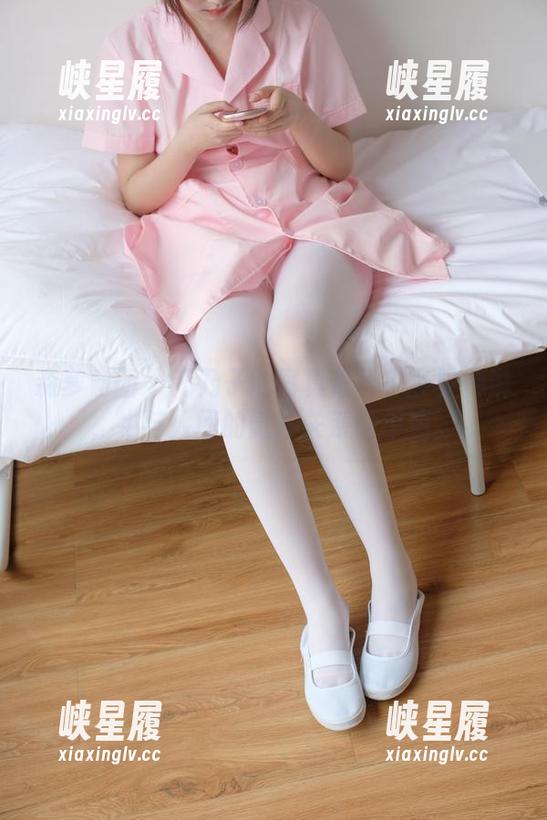 森萝财团 - 乃乃子的写真像极了乡野传说，牛与人间的微妙关系说不清。