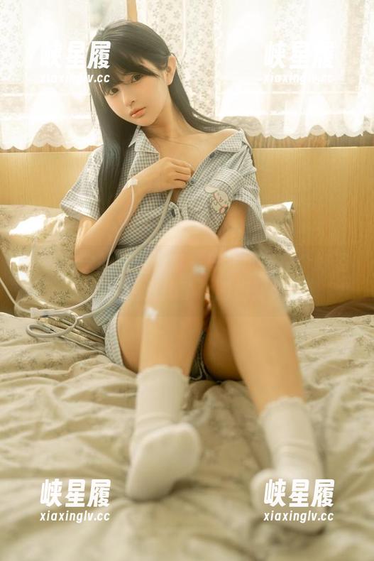 樱井宁宁的瑜伽分享——我试着摆个好姿势，结果摔了个四脚朝天