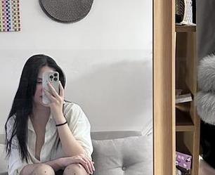 微密圈 - 资源占领:学妹的下巴在哪?偷吃了玫桃泡芙?