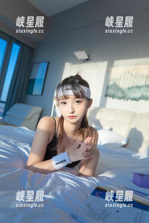 这张神乐坂真冬的夏天cos照，把冰冷的感觉扔到了一边。