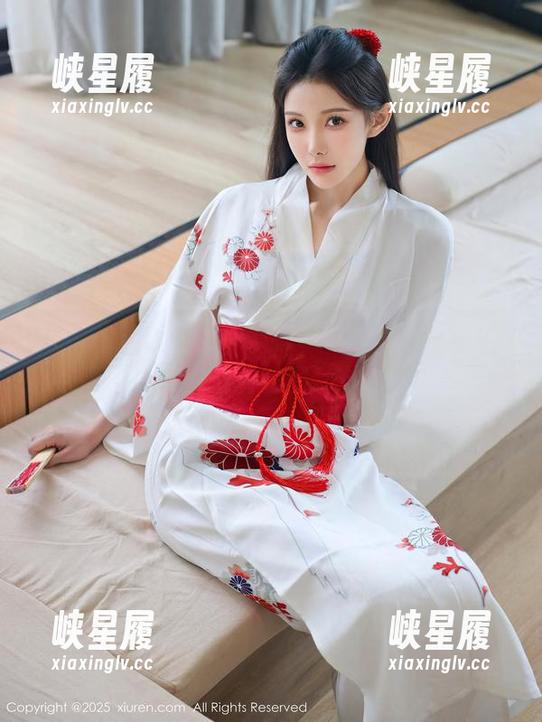 秀人网 - 这里有全套乔娜娜，捕捉每一丝可爱的图片