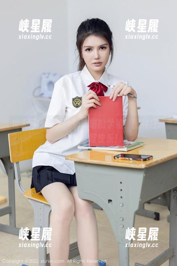秀人网 - 来了，奶喵喵的学姐！图片狂欢，免费领取快乐！