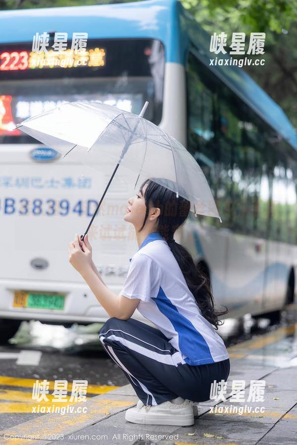 秀人网 - 安然maleah的蕾丝图包，下载来试试能不能穿上！