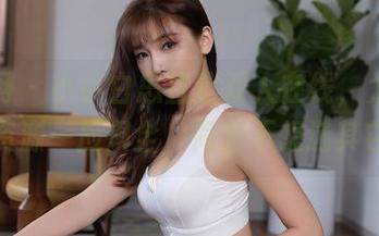 秀人网 - 小小白思宜这双人在线,太有趣了,资源一应俱全,简直不想选其它的!