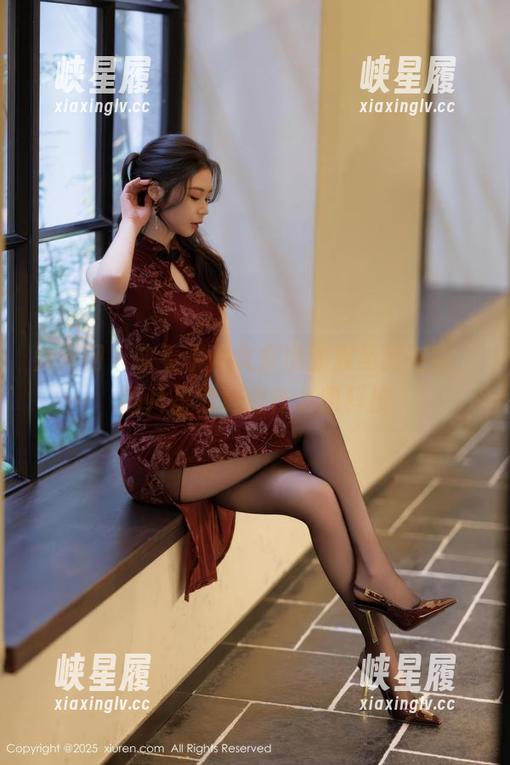 秀人网 - 来看小魔女奈奈的双马尾在线，图片里究竟是什么黑科技