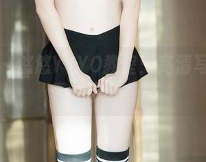 秀人网 - 悠悠YOYO教室:高清写真与青春无畏的交融