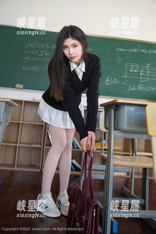 秀人网 - 蛋蛋宝的女仆壁纸集合：就问你服不服，这波操作！