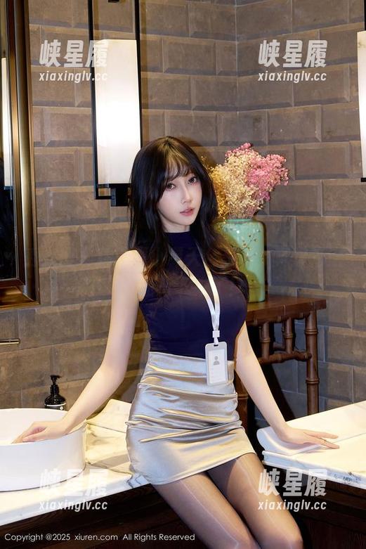 秀人网 - 精选谭小灵天台写真，真想把这画面背下来了！
