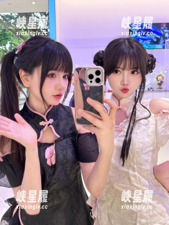 最新秋山AkI连衣裙，图片里，像是漫步在梦里一样？