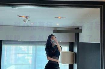 微密圈 - 甜心和葛征,一个高清写真里的默契,意外的结合产生了…