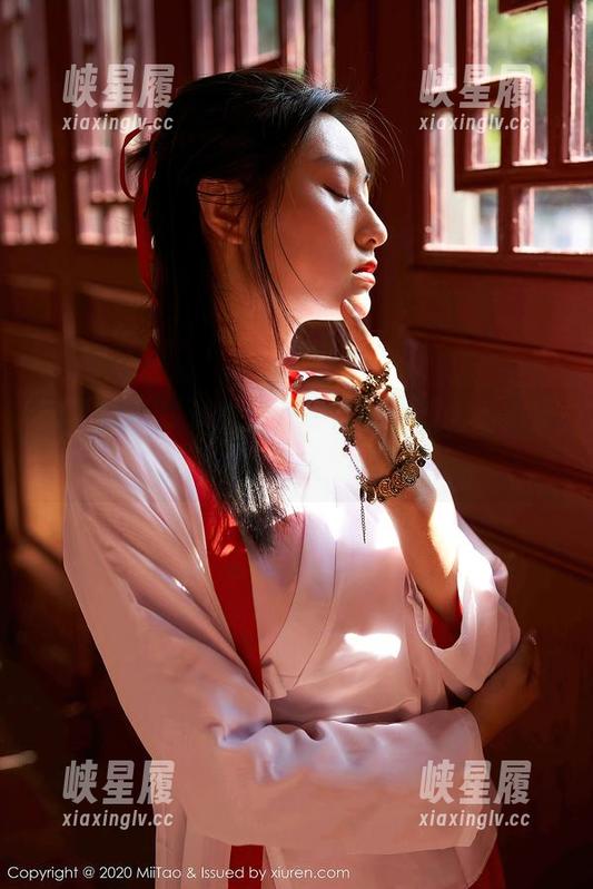 蜜桃社-美绪 蜜桃社 - 资源共享:美绪的女孩合集,反正我家里也缺个风景!
