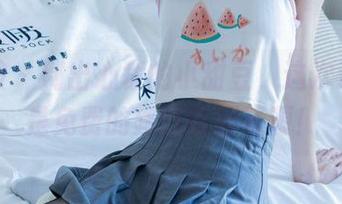 袜啵啵 – 别出心裁的小甜豆，这次选的可是免费的建行行服资源！