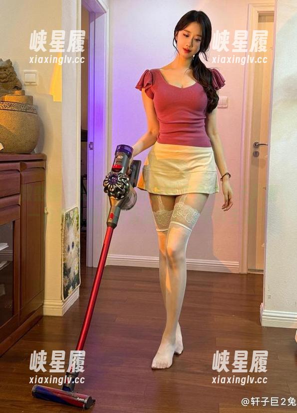 微密圈 - 分享一下轩子巨二兔的袜子风潮—白色马油袜能否拯救我的单调生活？
